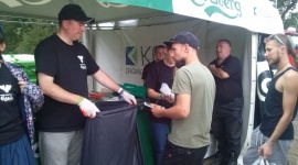 Letnie EKO akcje Carlsberg Polska - 4 tony zebranych opakowań Styl życia, LIFESTYLE - Firma Carlsberg Polska zorganizowała tego lata już po raz piąty EKO akcję pod hasłem „Daj śmieciom kosza”, podczas której promowała ekologiczną postawę wobec środowiska.