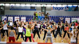 Zatańcz salsę i pomóż potrzebującym Styl życia, LIFESTYLE - Fundacja „Bliżej Szczęścia” organizuje II maraton charytatywny Zumby – już 25 października