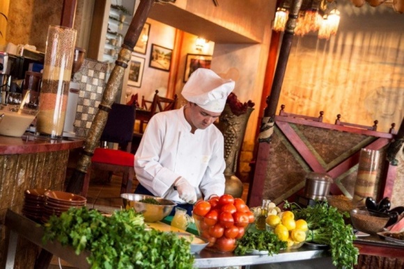 Libańskie smaki na lunchu prasowym w Le Cedre Styl życia, LIFESTYLE - 11 lutego, o godzinie 12.00 restauracja Le Cedre, która obchodzi w tym roku, swoje 18 urodziny, gościła warszawskich dziennikarzy, na uroczystym lunchu prasowym.