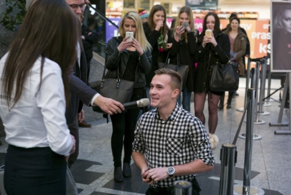 Powiedziały „TAK”! Niezapomniane zaręczyny w Galerii Krakowskiej