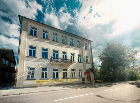 Konkurs Poliglota, drewniany dom i kuchnia molekularna. Dzień Otwarty w ZSS STO