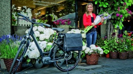 E-Bike SHIMANO STEPS w nowej odsłonie: łatwe poruszanie się po mieście Styl życia, LIFESTYLE - Do tej pory rower elektryczny często kojarzył się ze środkiem transportu dla mobilnych emerytów. Shimano STEPS nie tylko zrywa z tym wizerunkiem, ale przede wszystkim prezentuje nową odsłonę zastosowania roweru elektrycznego.