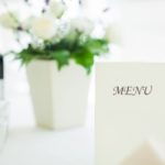 Weselne menu – jak uraczyć gości i uniknąć błędów?