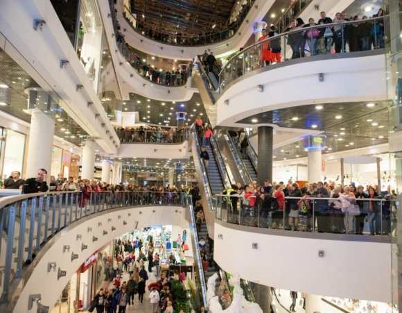Zapraszają rodziny na 6. urodziny Styl życia, LIFESTYLE - Malowanie na folii, dekorowanie babeczek, mistrzostwa w strzelaniu NERF, konkursy z prezentami, a na deser - koncerty gwiazd. Już w ten weekend Agora Bytom świętuje swoje szóste urodziny. Z tej okazji przygotowała liczne atrakcje dla rodzin. Wstęp wolny.
