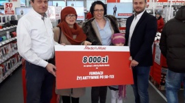 Akcja charytatywna Media Markt Piaseczno Problemy społeczne, BIZNES - Media Markt aktywnie wspiera lokalne organizacje w każdej miejscowości, w której otwierany jest nowy market, a wybór organizacji najbardziej potrzebującej wsparcia oddaje mieszkańcom.