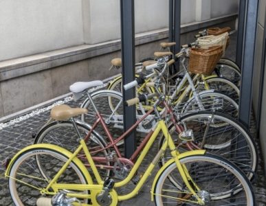 „Jazda bez trzymanki” – LPP przesiada się na firmowe rowery