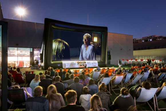 Atrakcje z całego świata na tarasie na dachu Sukcesji Styl życia, LIFESTYLE -