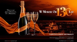 Mionetto Prosecco – W modzie od 130 lat Styl życia, LIFESTYLE - Wyobraź to sobie: plaża, szum morza, wokół Twoi przyjaciele na białych leżakach bawią się w rytm muzyki. Jest stanowczo za gorąco na mocne drinki. Wtedy przystojny kelner stawia przed Wami pyszne drinki z Prosecco…