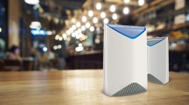 Polska premiera NETGEAR WiFi Orbi Pro Styl życia, LIFESTYLE - Od recepcji po pomieszczenia magazynowe — trójzakresowy system WiFi Orbi Pro (SRK60) zapewnia zasięg sieci WiFi AC3000 (3Gb/s) o wysokiej wydajności na powierzchni do 350 metrów kwadratowych.