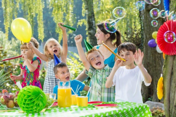 Garden party! Pomysł na zakończenie lata – dla dzieci i dorosłych