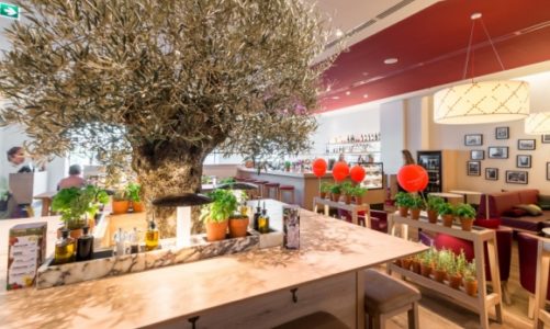 Muzycznie i kobieco w Vapiano w Sukcesji