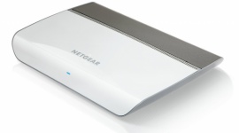 Nowe przełączniki od NETGEAR Styl życia, LIFESTYLE - Na polskim rynku zadebiutowały dwa nowe urządzenia marki NETGEAR. Przełączniki GS908 i GS908E posiadają elegancką, kompaktową obudowę, a dzięki specjalnej otworom na przewody znika problem plątaniny kabli w domu lub biurze.