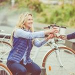 5 zachowań, dzięki którym jesteśmy uznawani za atrakcyjnych