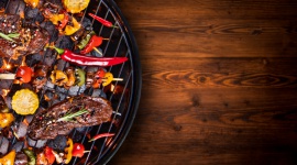 Czy gotowanie wpływa na relacje? Styl życia, LIFESTYLE - Czy gotowanie może być elementem budowania relacji międzyludzkich? Jak wynika z badania przeprowadzonego na zlecenie marki wina Panul, aż 80% Polaków uważa, że wspólne gotowanie zacieśnia więzi.