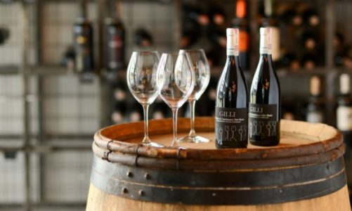 WINO NA PRZYJĘCIU WESELNYM – WAŻNIEJSZE NIŻ MYŚLISZ!