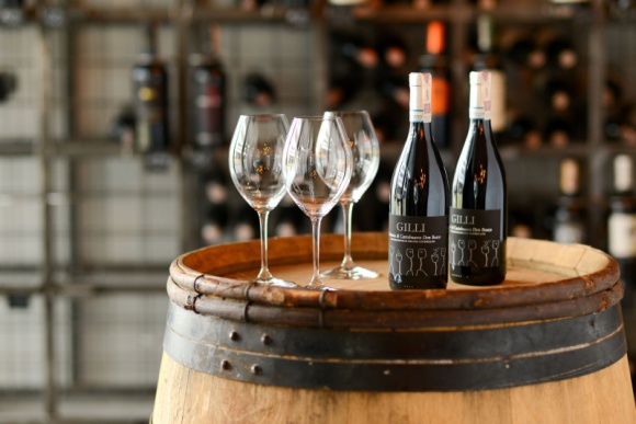 WINO NA PRZYJĘCIU WESELNYM – WAŻNIEJSZE NIŻ MYŚLISZ!