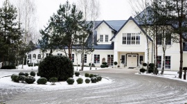 Świąteczna integracja w bajkowym klimacie Styl życia, LIFESTYLE - Wigilie firmowe i świąteczne spotkania to nieodłączny element biurowego życia. Jak znaleźć lokalizację sprzyjającą integracji i relaksowi, będącą alternatywą dla standardowej imprezy?