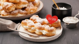 Delecta pomaga urządzić karnawałową domówkę Styl życia, LIFESTYLE - Bez względu czy karnawał będziesz świętować w Wenecji, Rio de Janeiro czy w rodzinnym mieście, warto do takiej zabawy odpowiednio się przygotować. Kluby prześcigają się w motywach przewodnich organizowanych eventów, jednak samodzielnie przygotowana impreza ma zalety (...)