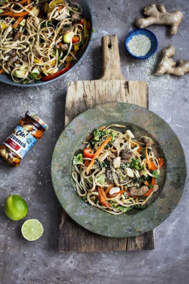 Czosnek chilli w oleju OLE! - para walentynkowych afrodyzjaków Styl życia, LIFESTYLE - 14 lutego Święto Zakochanych. To wspaniała okazja, by zrobić wyjątkową niespodziankę ukochanej osobie.