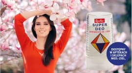 Pocisz się? Czy znasz dobry dezodorant? Styl życia, LIFESTYLE - Wraz ze wzrostem temperatur więcej się też… pocimy i zamiast wypoczywać na słońcu, krępujemy się uczuciem dyskomfortu. Podpowiadamy, jak sobie z nim poradzić!