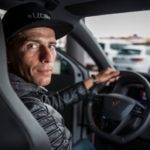 Ultratriathlonista Robert Karaś pierwszym Partnerem marki CUPRA