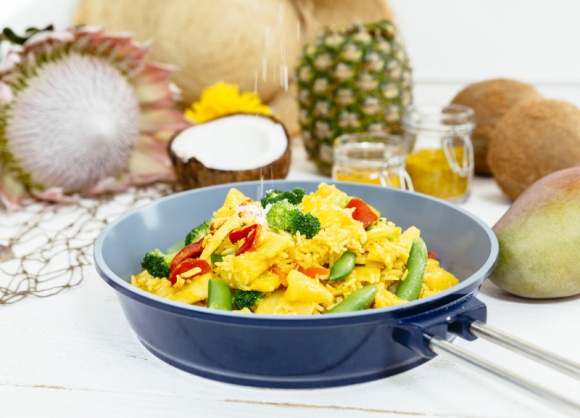 Dieta wege przeżywa renesans! Styl życia, LIFESTYLE - Grupa osób ograniczająca lub całkiem wykluczająca mięso z diety stale się powiększa. Według badań[1] marki FRoSTA, aż 45,1% Polaków ma w swoim otoczeniu wegan i wegetarian. Z czego bierze się zainteresowanie kuchnią roślinną i jaka jest jej przyszłość?