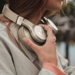 Nowy wymiar odbierania muzyki – nauszne słuchawki Clam ANC DGTL od Fresh n Rebel