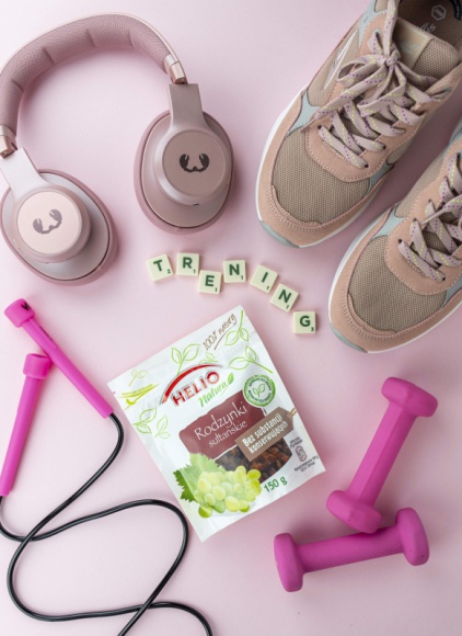 Czas na trening w domu Styl życia, LIFESTYLE - Ćwiczyć można wszędzie - nawet w domu i to w każdej chwili – bez trenera, bez planu, a niezbędne do ćwiczeń paliwo zapewnią Ci zawsze zdrowe #fit przekąski HELIO Natura!