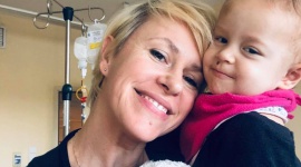 Wszędzie, ale razem! W całej Polsce będą ćwiczyć, żeby pomóc małej Kai wygrać z Styl życia, LIFESTYLE - Na rolkach, na rowerach, biegiem, a nawet chodząc po schodach. Już ponad 700 osób zadeklarowało, że 2 maja wyjdzie z domu żeby spalić nadmiar kalorii po kwarantannie. I przy okazji pomóc dwuletniej dziewczynce zebrać pieniądze na leczenie wyjątkowo złośliwego nowotworu.