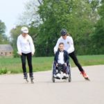 Maraton na rolkach przez 27 dni. Jadą z pomocą dla chłopca, który nie czuje bólu