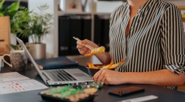 Pudełkowa wigilia dla pracownika w Łomży Styl życia, LIFESTYLE - Brak zamówień na bożonarodzeniowy catering dla firm, to kolejny cios w branżę gastro.