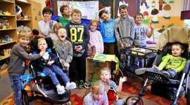 Nieoczekiwane wsparcie dla szkoły ze Skarżyska-Kamiennej Styl życia, LIFESTYLE - Z początkiem grudnia na portalu zrzutka.pl pojawiło się ogłoszenie zespołu szkół w Skarżysku–Kamiennej, który zbiera środki na zakup interaktywnej podłogi dla swoich podopiecznych. Jeżeli uzbiera połowę kwoty na Magiczny Dywan, jego producent dołoży drugą