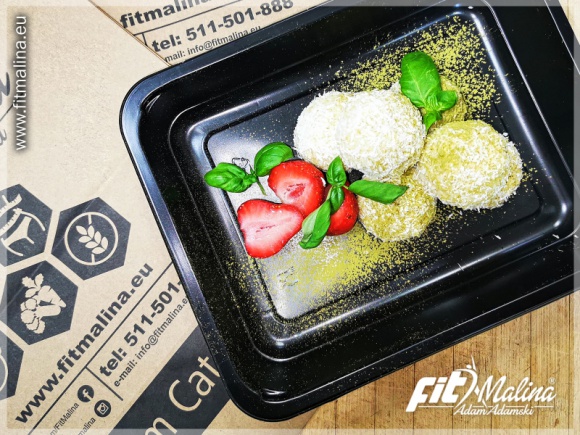 Zamawiamy od silnych graczy. Jak catering radzi sobie na polskim rynku? Styl życia, LIFESTYLE - Pandemia koronawirusa odbiła się na ogromnej części gastronomii, a właściciele lokali nie są w stanie nadrabiać wyników, opierając się wyłącznie na tzw. wynosach. Nową rzeczywistość wykorzystują jednak już wcześniej wyspecjalizowane w mobilnej obsłudze klienta firmy cateringowe.