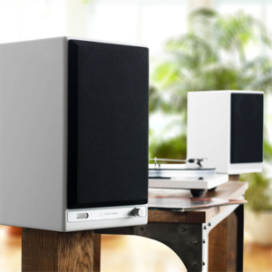 AudioengineHD62 Innowacyjne systemy muzyczne, które współpracują ze wszystkimi urządzeniami i aplikacjami do przesyłania strumieniowego, bez względu na to, jak się łączysz i słuchasz.